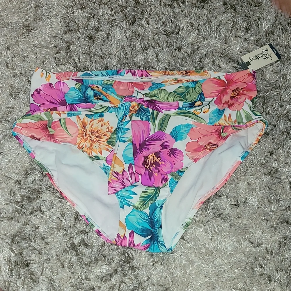 Plus Size Bottom for bathing Suit - Picture 1 of 3